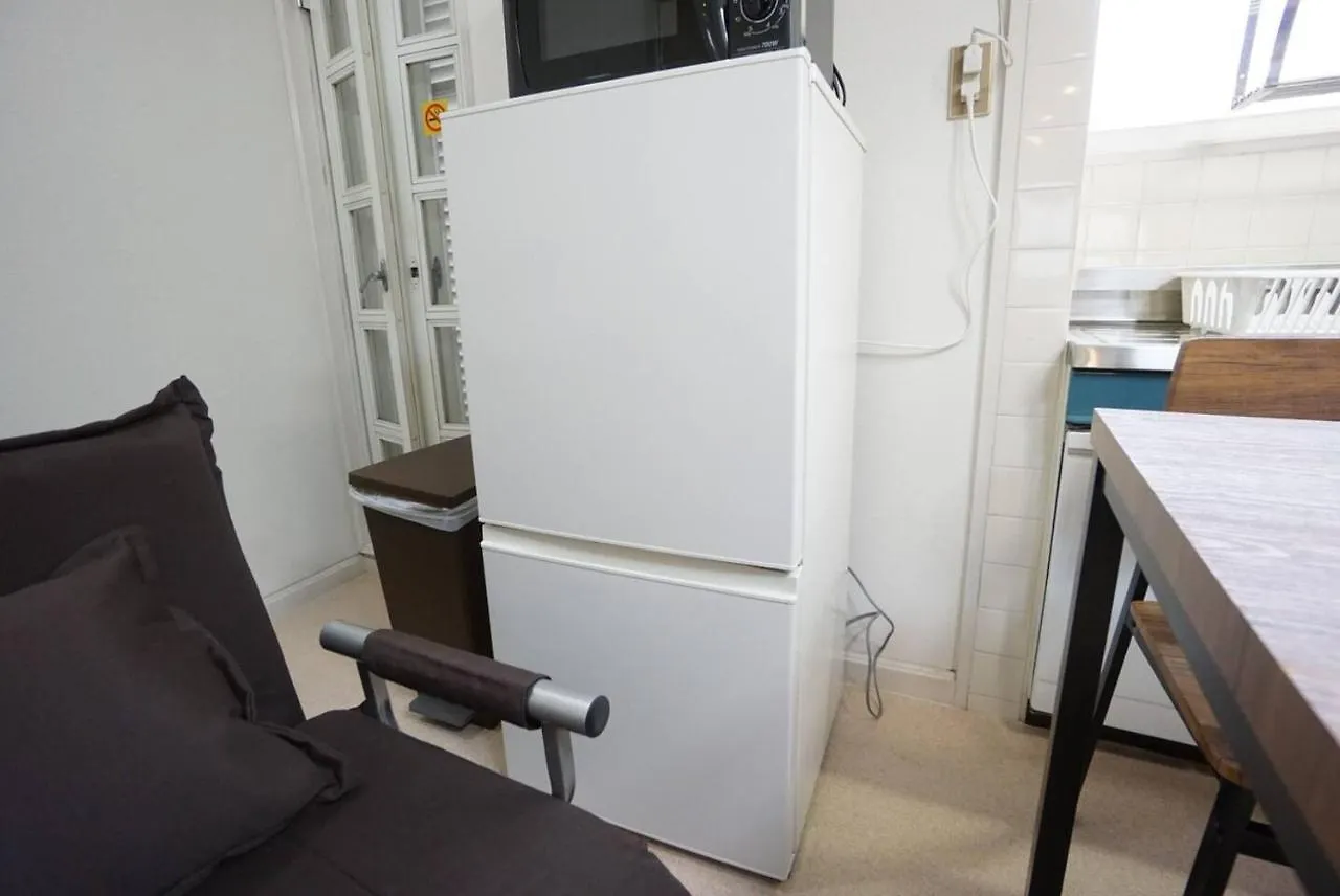 Apartment House White Mansion 401 Osaka Japan