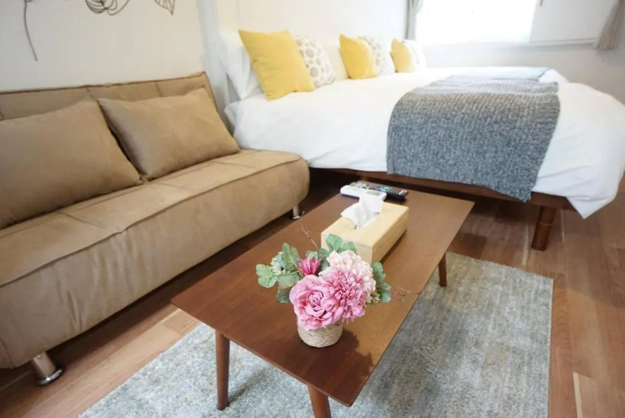 Apartment House White Mansion 401 Osaka Japan