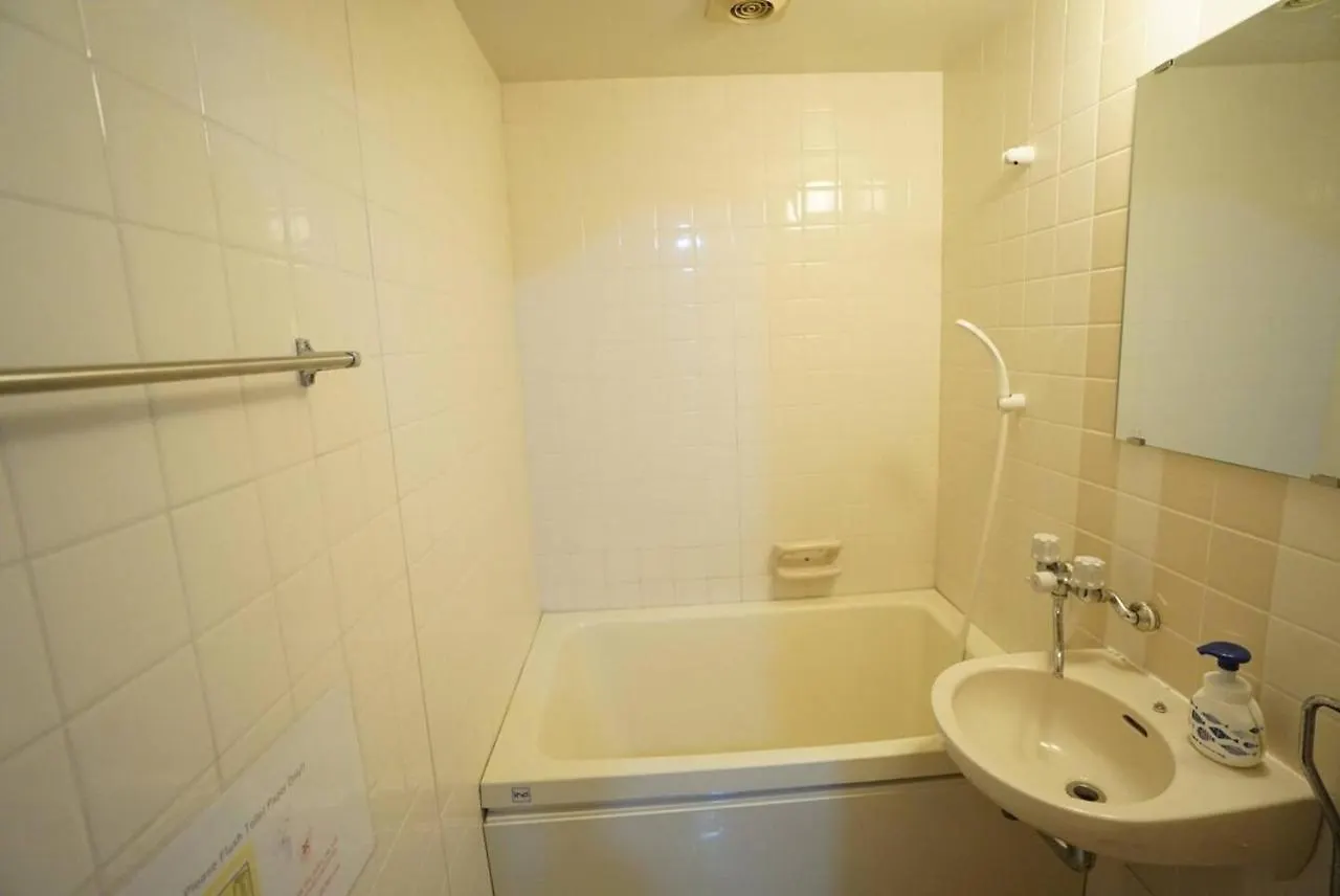 Apartment House White Mansion 401 Osaka Japan